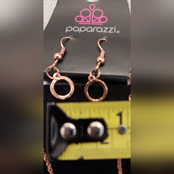 Paparazzi Necklace and Earring Set NWT - Picture 7 of 9